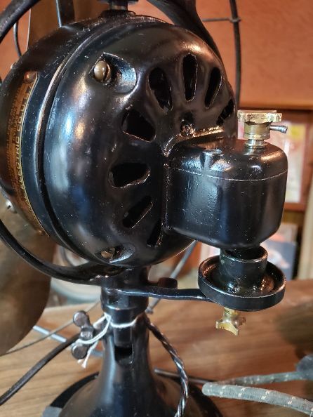 Next Door Manche Türen Sollten Nie Geöffnet Werden GE 2 Star, S2 questions - Pre-1950 (Antique) - AFCA Community